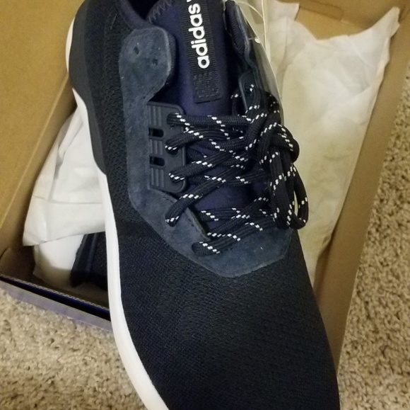 Adidas Tubular Runner - Picture 3 of 5